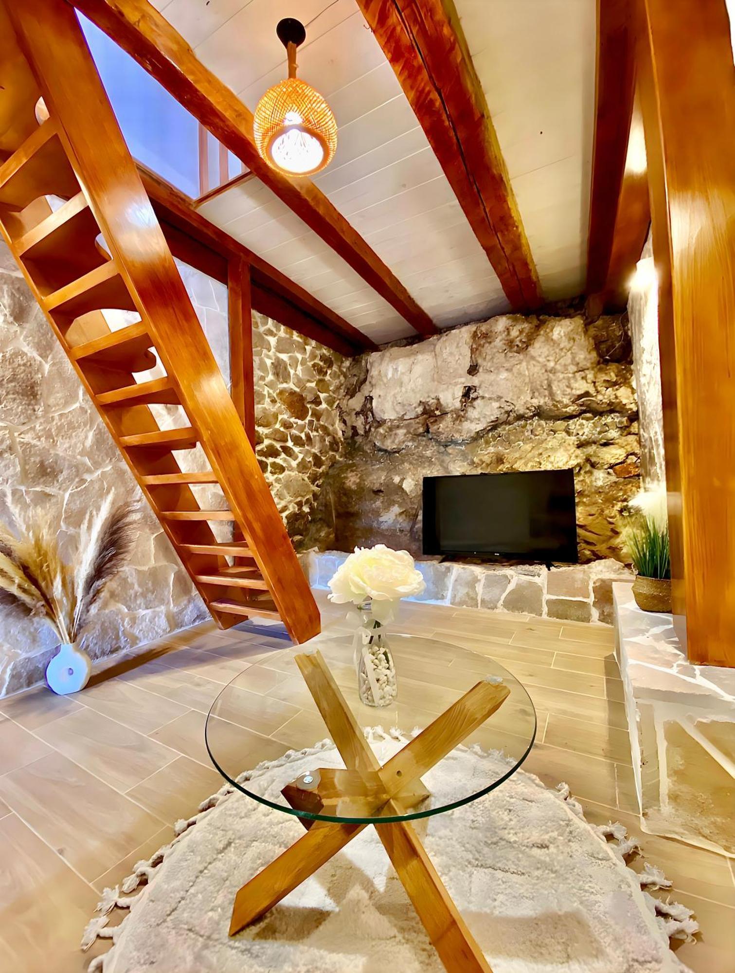 Appartement In Cave - Nature Nests *
